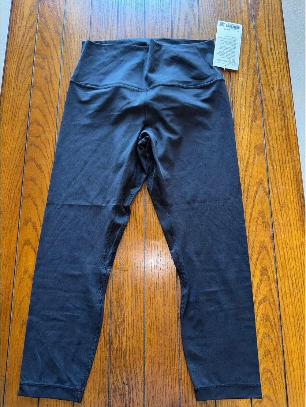 Lululemon Align High Rise 23” Black Size 10 NWT
